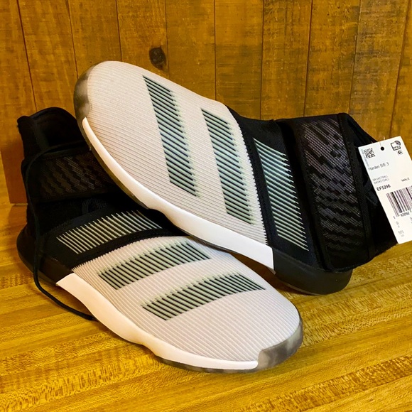 James Harden Brooklyn Nets colorway lifestyle BE3